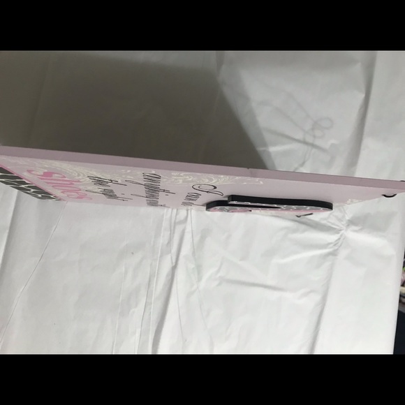 “I CAN DO ANYTHING WITH THE RIGHT SHOES” Empowerment plaque/wooden 3D sign - Picture 6 of 9